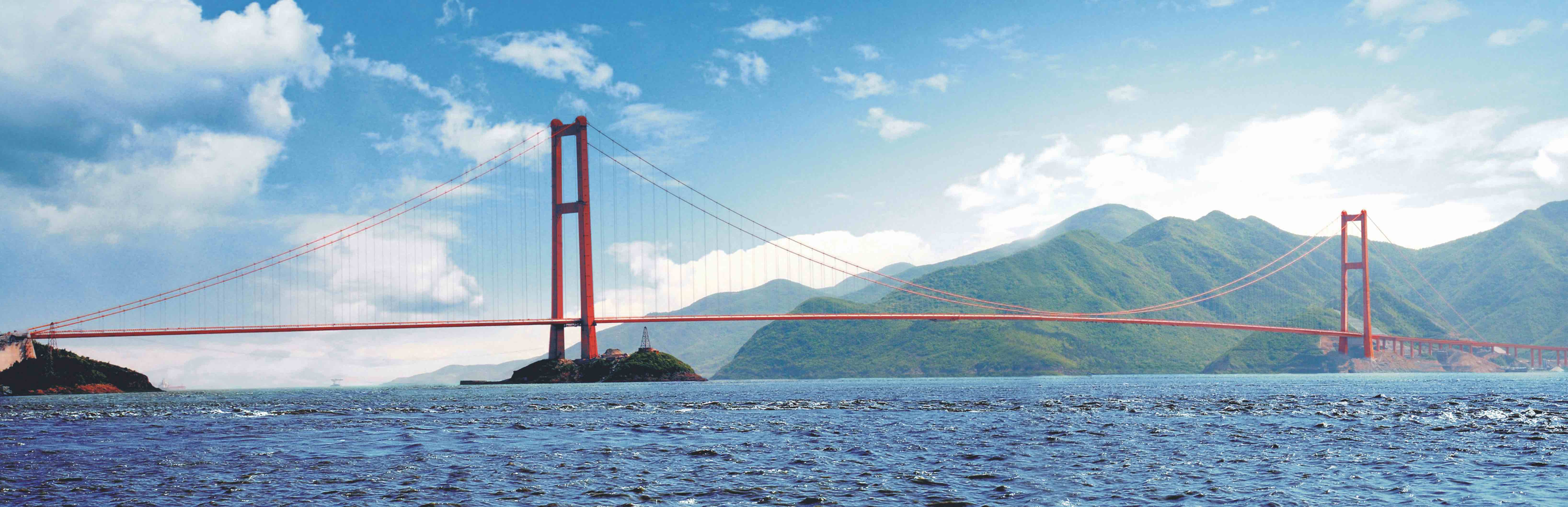 1、浙江舟山西堠門跨海大橋，主跨1650米的懸索跨海特大橋，居中國第一，世界第二，被譽(yù)為“神州第一橋”，獲得國際橋梁“古斯塔夫林德薩爾獎(jiǎng)、2015年菲迪克杰出項(xiàng)目獎(jiǎng)、魯班獎(jiǎng)、詹天佑土木工程大獎(jiǎng)、中國公路學(xué)會科技進(jìn)步一等獎(jiǎng)。.jpg